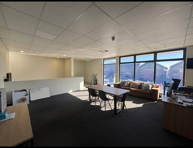 428M² WAREHOUSE TO LET IN KRAAIFONTEIN INDUSTRIA